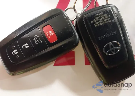 2019 Toyota Rav4 Limited from USA, damaged, VIN 2T3Y1RFVXKW027695